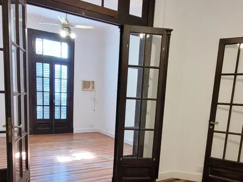 Departamento 5 ambientes con 2 baños