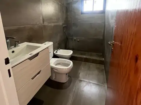 CASA DE DOS DORMITORIOS FUNES CITY