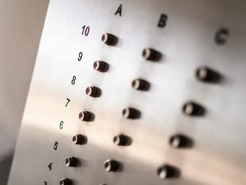 Av C Pellegrini 4000, Piso 7