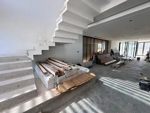 Casa en Venta de 5 dormitorios