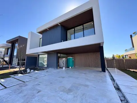 Casa en Venta en Nordelta El Yacht, USD 2.500.000