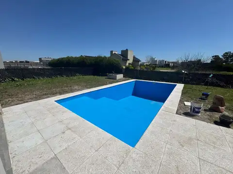 Casa 4 ambientes con 3 baños