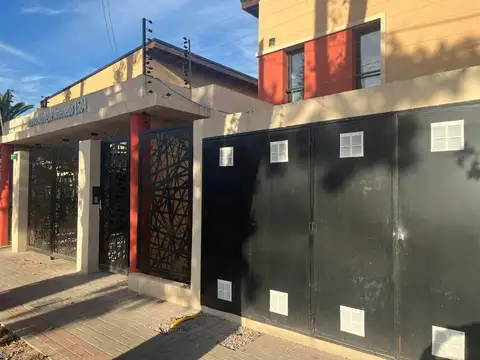 Depto Tipo Casa en Venta de 3 dormitorios