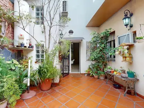 VENTA CASA 5 AMB COLEGIALES PATIO Y COCHERA