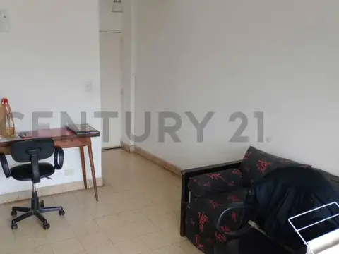 General Paz 200, Piso 6/F