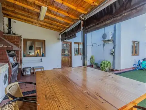 Depto Tipo Casa en Venta en Lomas del Mirador, USD 99.900