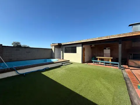 Depto Tipo Casa 5 ambientes con 3 baños