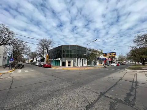 Bv. Roca esq. Artigas