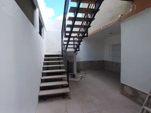 Casa en Alquiler en Jose Leon Suarez, $ 850.000