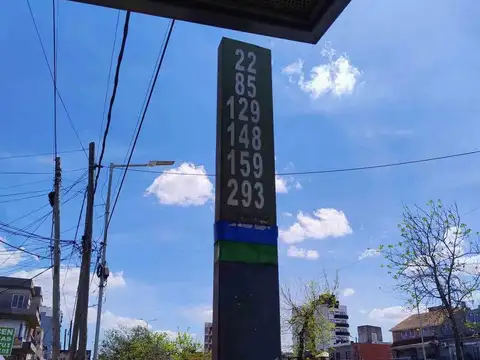 Depto Tipo Casa en Venta 40 años