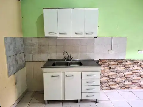 Depto Tipo Casa 2 ambientes con 1 baño