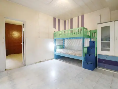 Depto Tipo Casa 4 ambientes con 2 baños