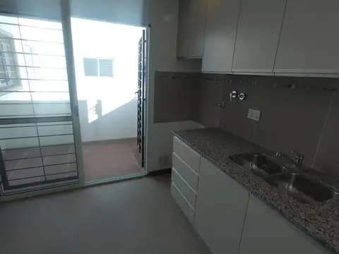 Departamento 4 ambientes con 1 baño