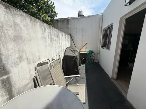 Depto Tipo Casa en Venta con 1 cocheras