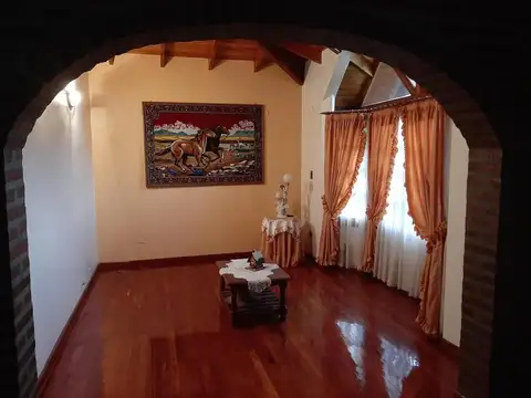 Casa en Venta de 5 dormitorios