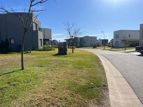 Puertos del Lago, Barrio Acacias, lote interno