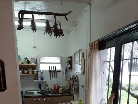 Av. Angel Gallardo al 500