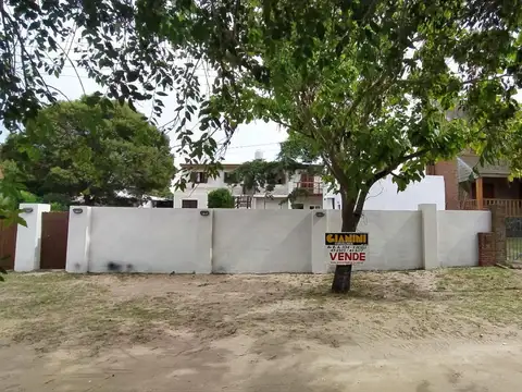 Venta en block 5 departamentos sobre lote 445m2