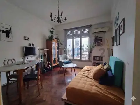 VENTA DEPARTAMENTO ABASTO- 2 AMBIENTES 40 M2 al frente -