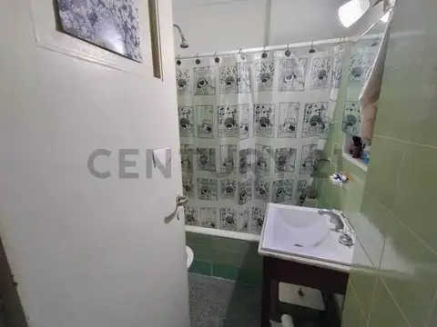 VENTA DEPARTAMENTO ABASTO- 2 AMBIENTES 40 M2 al frente -