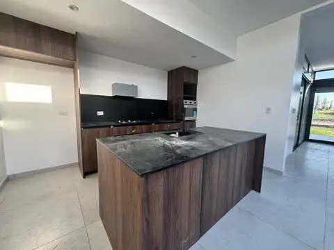Casa en Venta 1 año