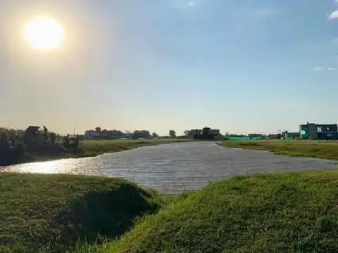 Terreno en Venta de 708,0 m2