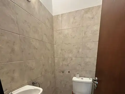Local en Alquiler en Villa Elisa, $ 420.000