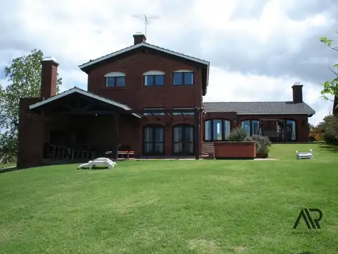Casa en Venta de 4 dormitorios