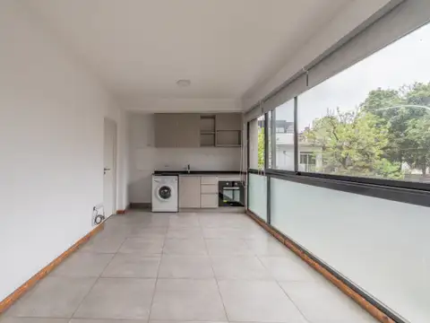 VENTA DE DEPARTAMENTO DE 2 AMBIENTES CON BALCÓN MUY LUMINOSO EN VILLA URQUIZA (DOHO).