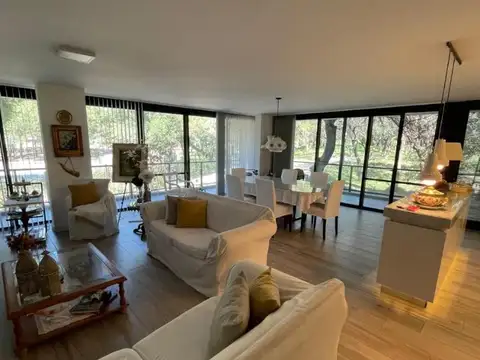 Departamento en Venta con 2 cocheras