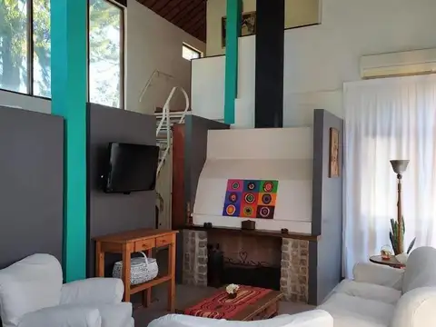 Casa 4 ambientes con 3 baños
