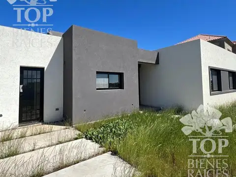 Casa en Venta 1 año