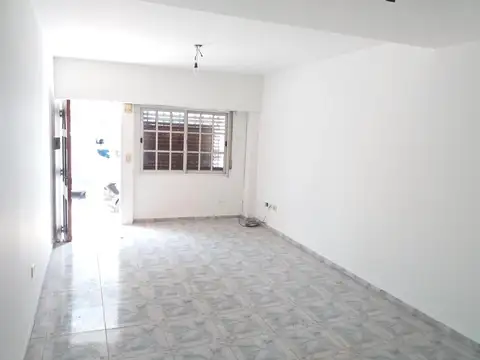 Cerrito 1100, Piso PB