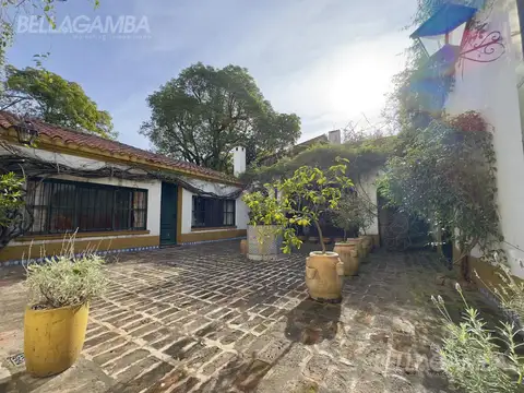 Casa 7 ambientes con 3 baños