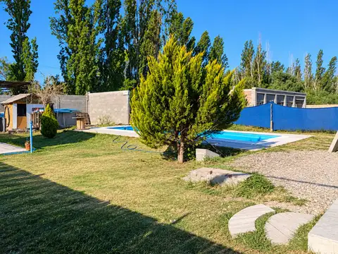 Casa 5 ambientes con 2 baños