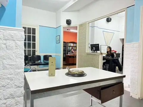 Oficina 3 ambientes con 1 baño