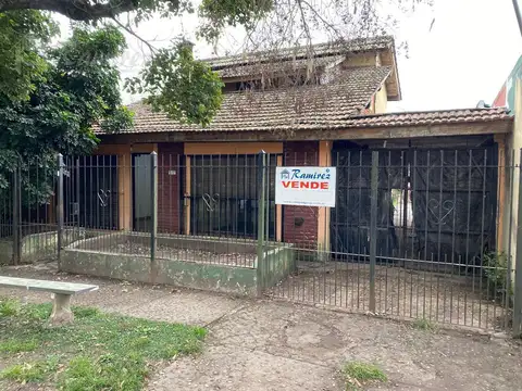 Casa 4 Ambientes En Venta - Francisco Alvarez, Moreno
