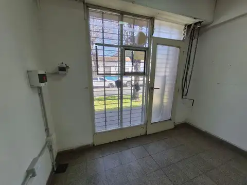 Local en Alquiler en Temperley, $ 330.000