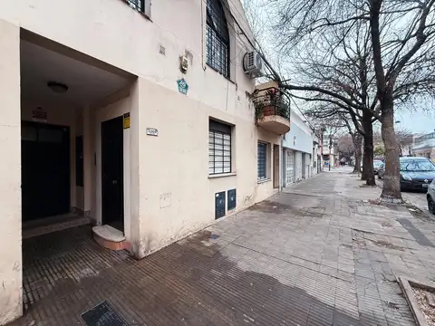 Mitre 2369 - Depto. De Pasillo De 2 Dormitorios En Alquiler - Abasto, Rosario