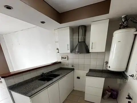 Departamento en Alquiler en Lanús Este, $ 550.000