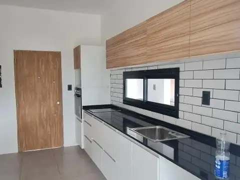 Casa en Venta en Pilar Del Este, USD 172.000