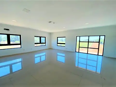 Imperdible depósito de 1.668 M2