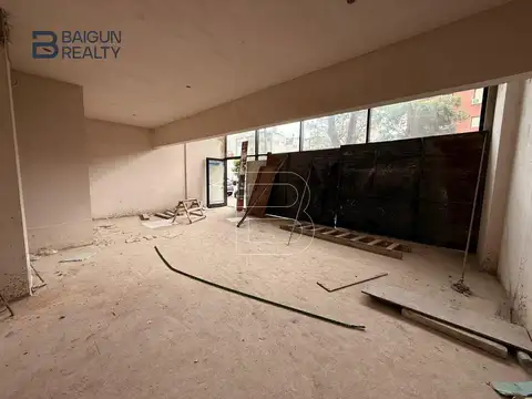 Local en Alquiler en Constitución, $ 2.400.000