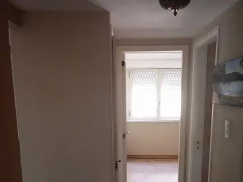 Venta Semipiso de 3 ambientes al frente c/balcón