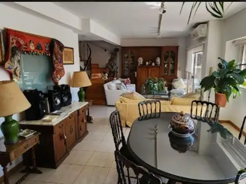 Victor Martínez 300