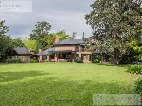 Venta Casa de 5 ambientes en Terreno de 3000 m2