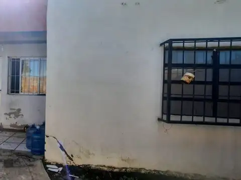 Casa en Alquiler con 1 cochera