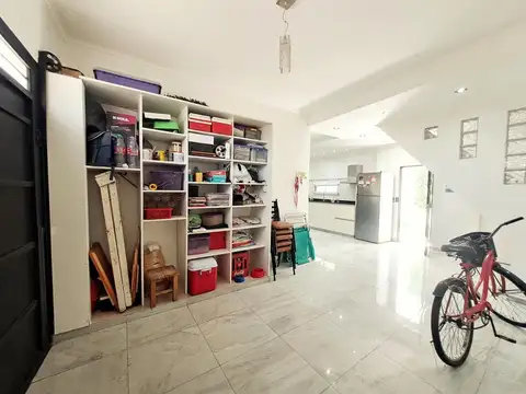 Depto Tipo Casa en Venta con 1 cocheras