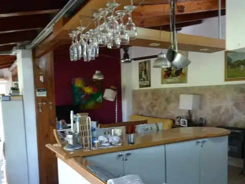 FRENTE AL CAMPO - VISTA Y PAZ..!!!