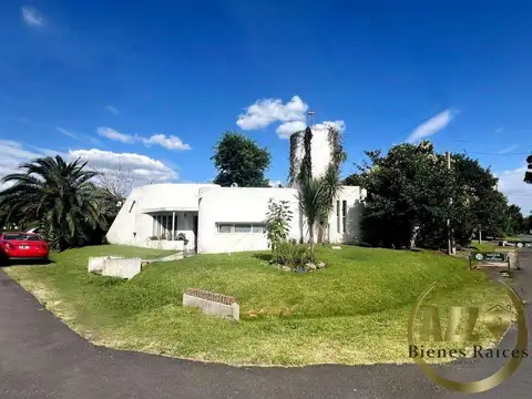 Las Brisas Country 100